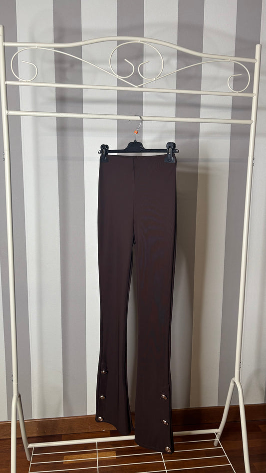 Pantalone button